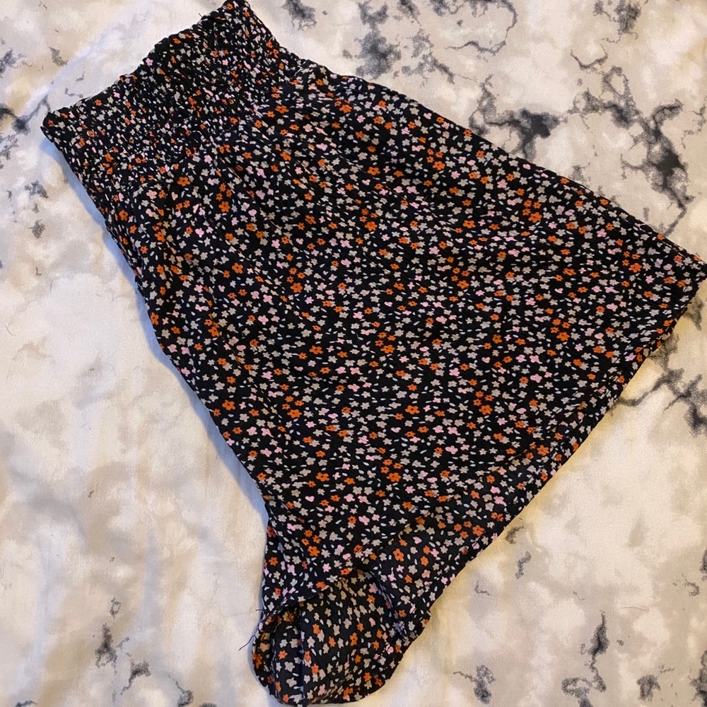 Floral Flowy shorts!